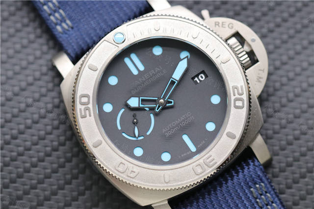 左腕表舍沛纳海985结合丝网印刷技术开创先河