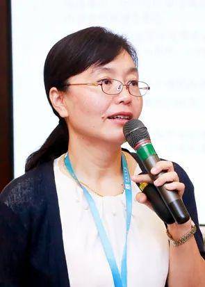 文件管理和人员培训是质量体系中的关键要素 课程教授: 李晓风 女士