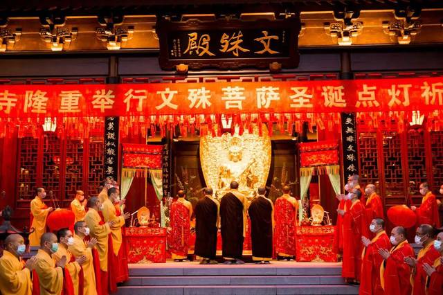 点灯功德殊胜行 | 上海玉佛禅寺文殊菩萨圣诞点灯祈慧法会圆满