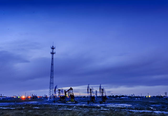 油价崩盘下的中国石油城:石油工业遭重创,经济增长大幅承压