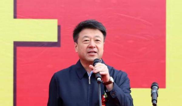 内蒙古乌海市原市长高世宏辞去全国人大代表职务