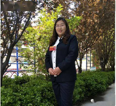 张文雅,女,大学本科学历,2010年3月任职于南漳联校,于2017年9月交流到