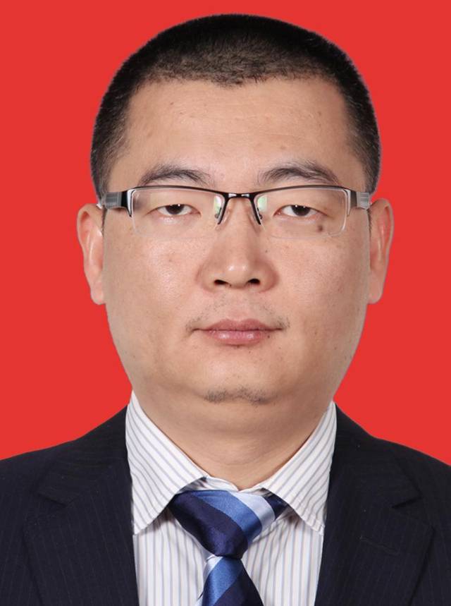 秦肖当选为瑞安市人民政府市长