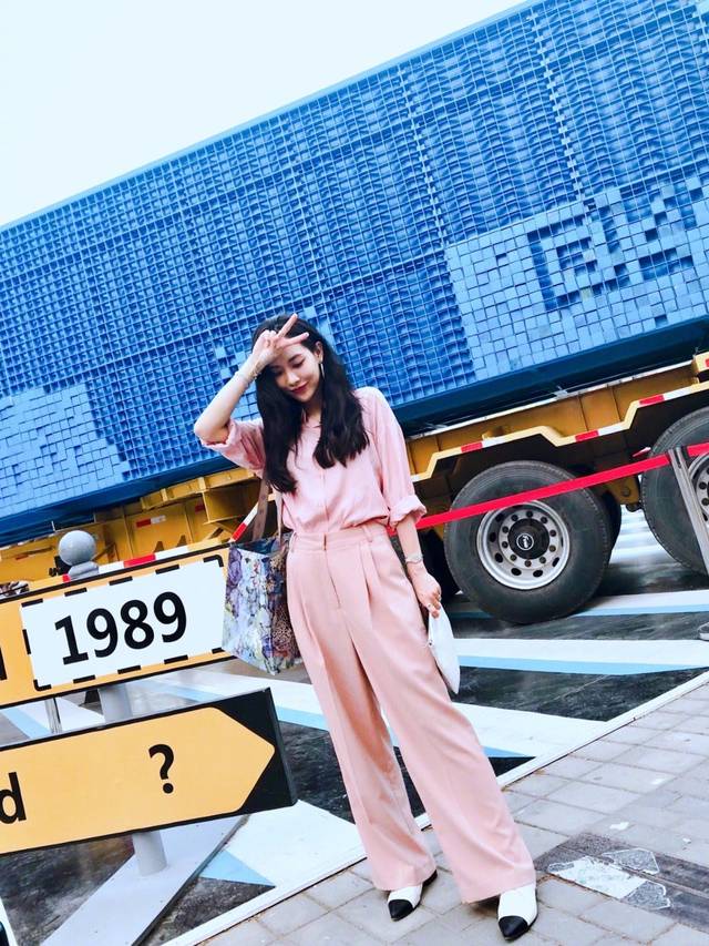 的漂亮,可惜了人气和红这种东西都是玄学,小编还是安利从穿搭出发吧