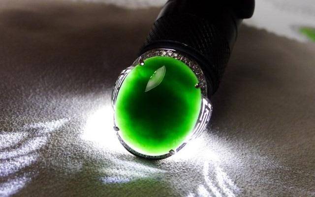 绿泉沁心田——墨翠