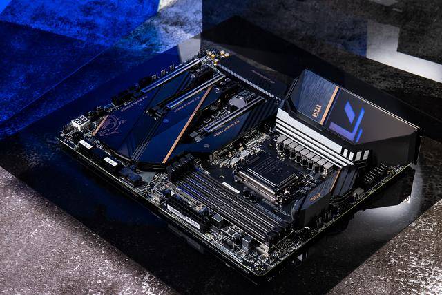 原创10代酷睿豪华座驾 微星meg z490 ace主板图赏