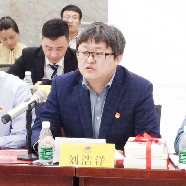 "凝聚青年力量 助力定边发展" | 县委书记与各界优秀青年座谈会