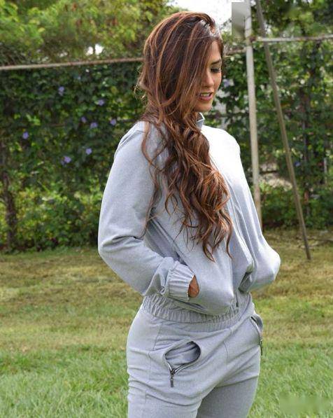 42岁辣妈身材太惹火,男人都沸腾了,你能hold住吗?