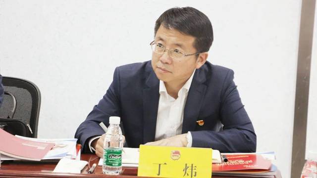 "凝聚青年力量 助力定边发展" | 县委书记与各界优秀青年座谈会
