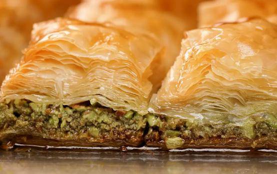 而站在土耳其甜食界金字塔顶端的,是一道名叫「 巴克拉瓦」的美食.