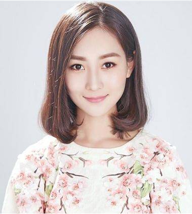 额头扁平的女星造型,扬利避害的发型很美哦