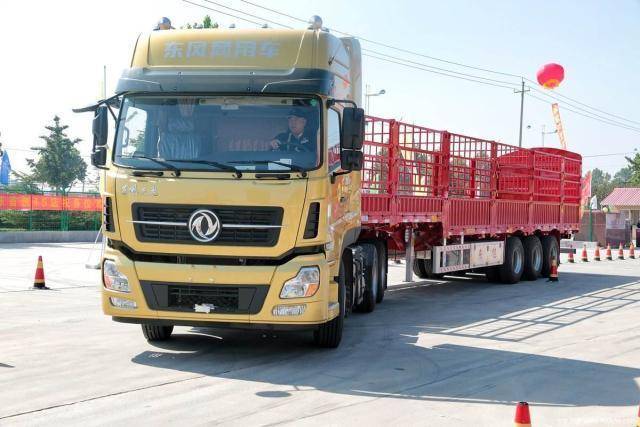 美国很多卡车是"长鼻子",而咱国内大多是"小平头",为什么?