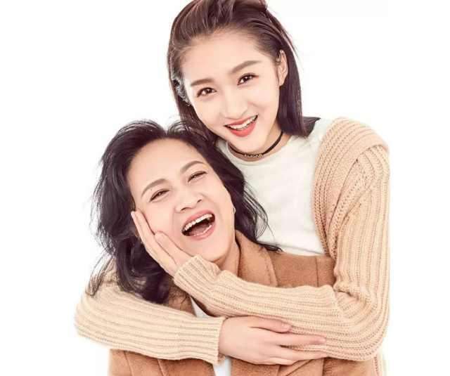关晓彤
