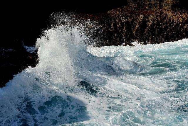 常言"长江后浪推前浪,一代新人胜旧人".