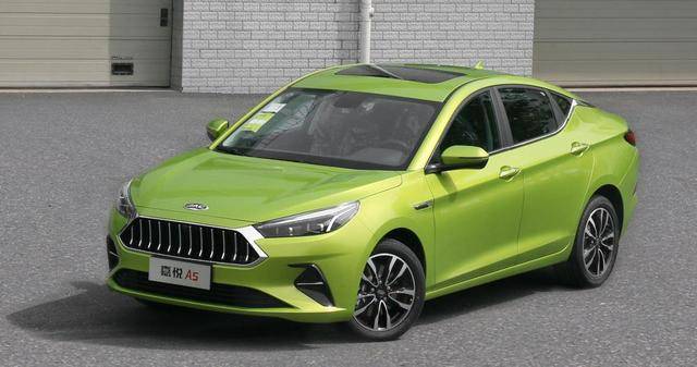 嘉悦a5于去年11月上市,是江淮乘用车专为年轻消费者打造的掀背式轿车