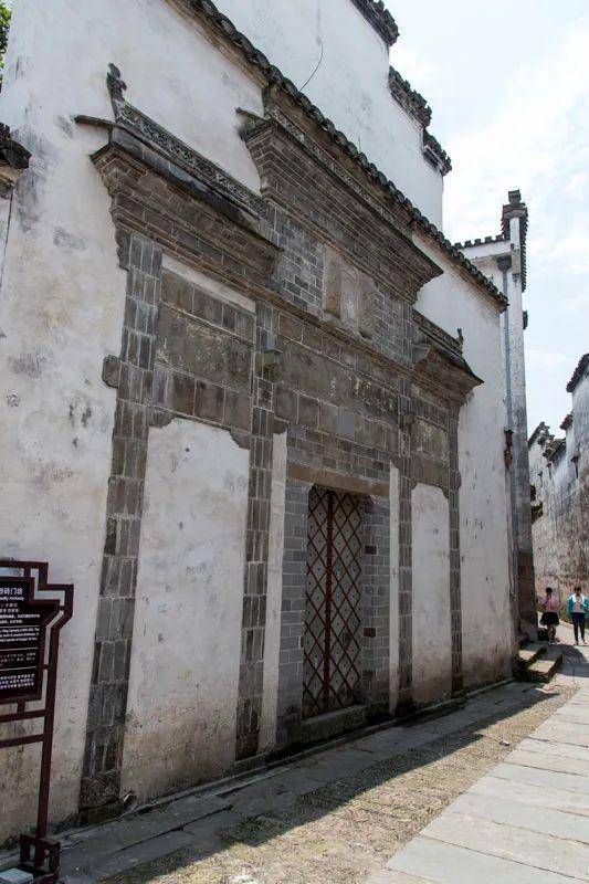 黄氏孝烈门坊 麦翔云 摄