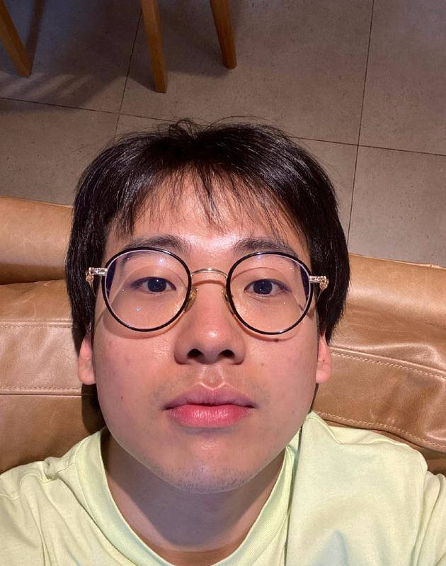 经纪人p图慢了!郭麒麟手快发出未修自拍