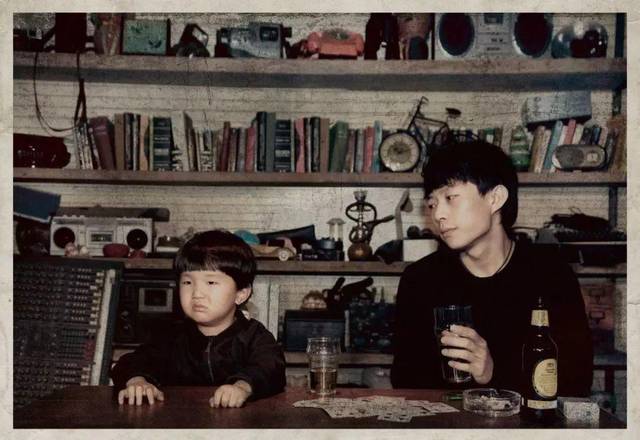 最早是看到《玛丽》的歌词,但不知道正是赵雷的歌,那时候新专辑《无法