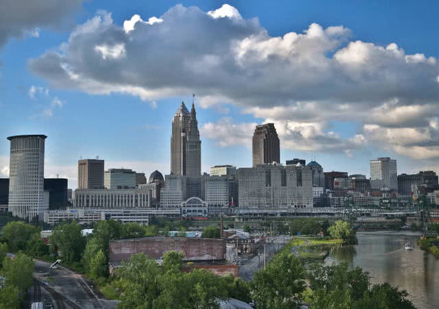 克利夫兰,由辉煌走向衰落,至今保持着复古破旧的城建