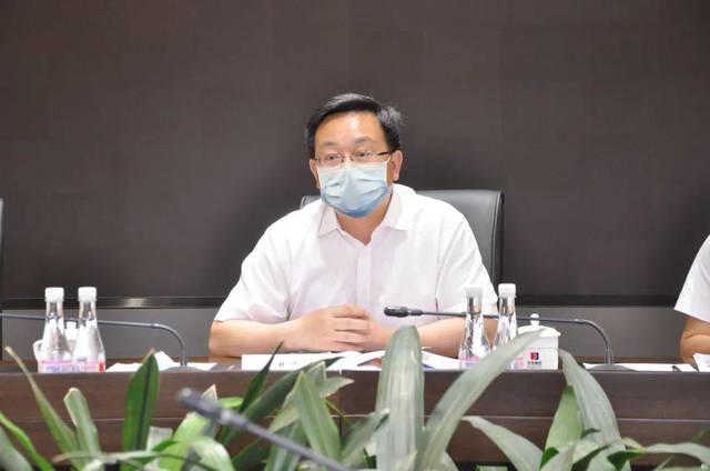 吴红涛与珠海华发集团有限公司总经理李光宁会谈交流