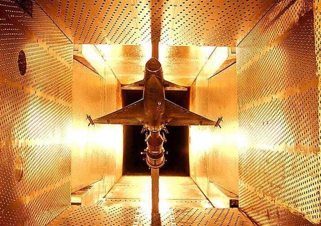 据悉,突破关键性技术的fl62风洞不仅可以精确控制马赫数,而且还可以在