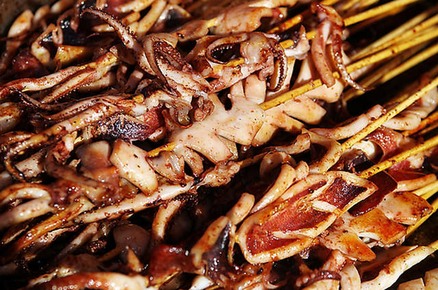 原创吃烧烤的时候,聪明人都点这5种食物,烧烤店无法造假,放心吃