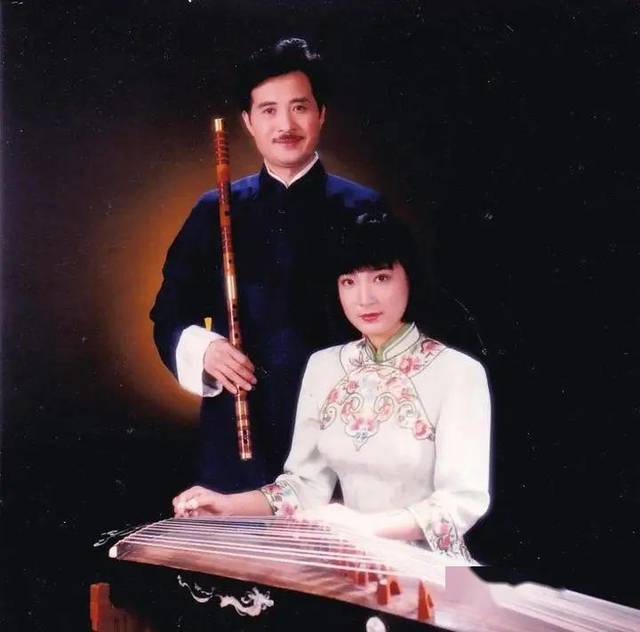 吴彤《北美慈善朗诵音乐会》出品人,组委会成员,艺术总监,主持人