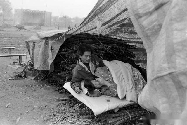 本组老照片主要是在宝鸡的凤翔县,千阳县等地区拍摄,拍摄者为赵利文