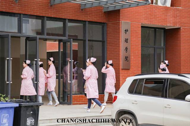 第109个护士节,带你走进新卫校,感受南丁格尔精神!