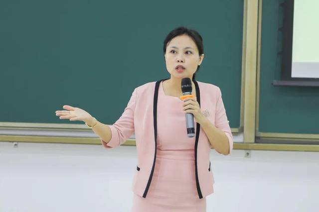 李洁老师《普通话语音与播音发声》