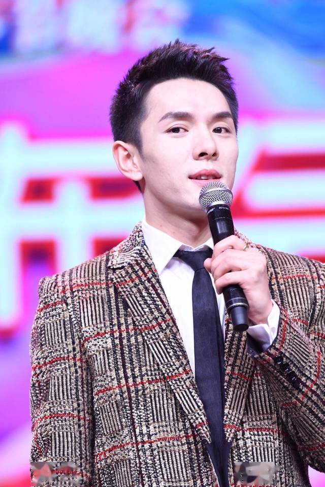 有商业头脑!李佳琦注册"omg买它"声音商标