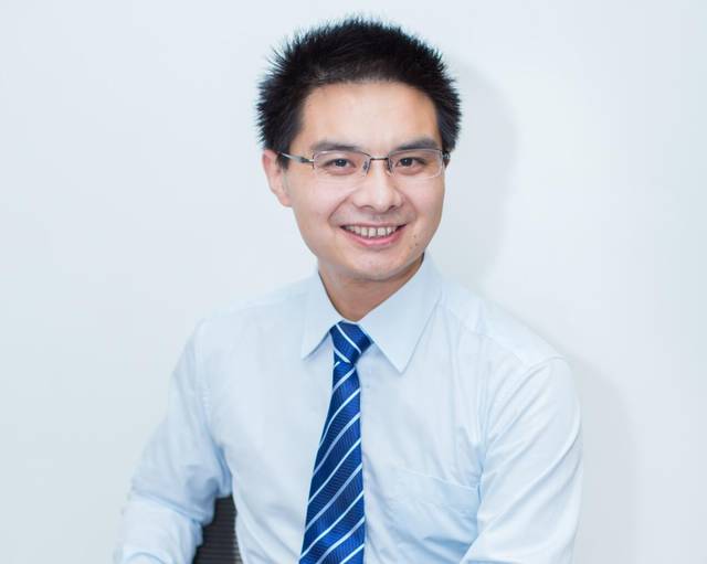 深圳中考复读名师榜恒恩教育马腾老师培养学生思维方式和学习能力