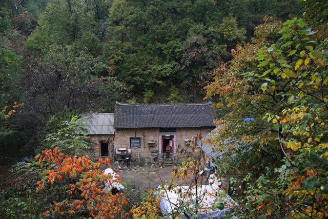 一个一家人的村庄 幽静安逸的生活现状