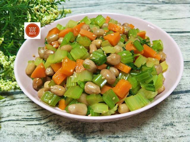 五,芹菜胡萝卜拌花生