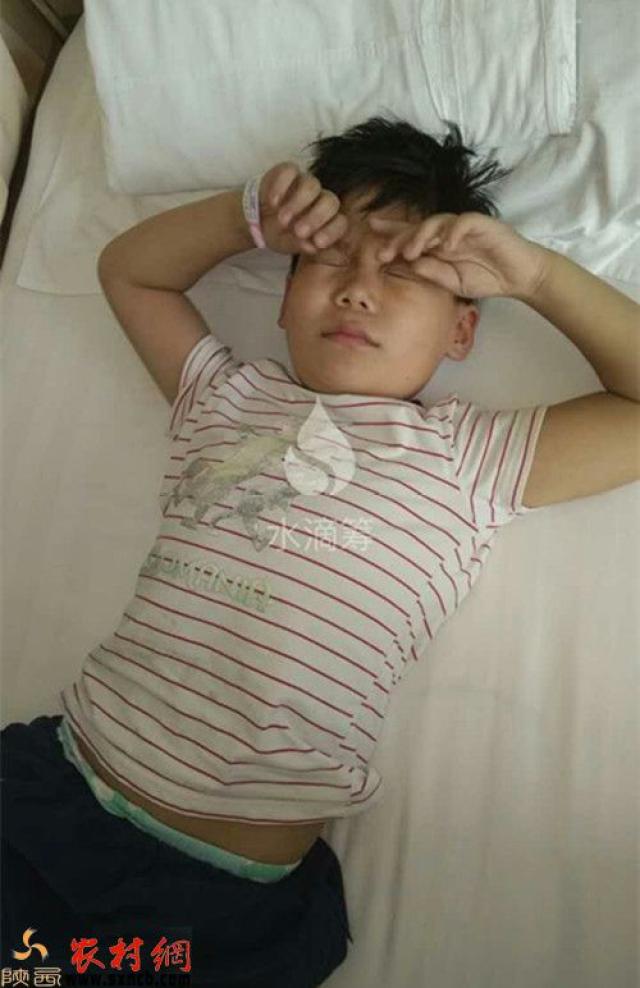 渭南夫妻:救救我患骨肉瘤,年仅6岁的儿子吧