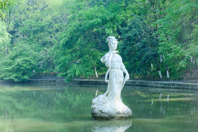 田螺姑娘的传说是个美丽动人的故事.