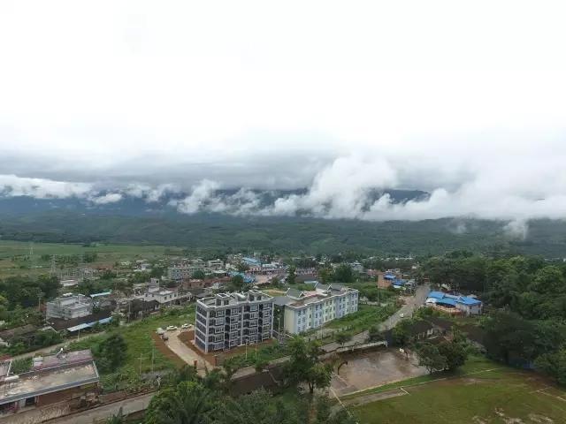 芒卡镇位于沧源县西北部,距县城110公里,距缅甸南邓特区4.