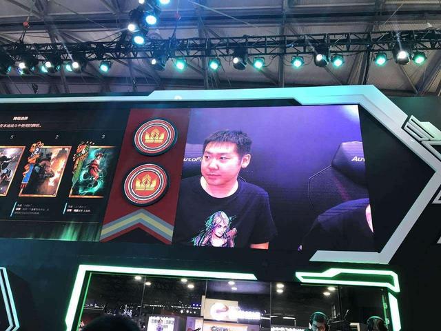 柯洁,鲍橒现身cj昆特牌展位