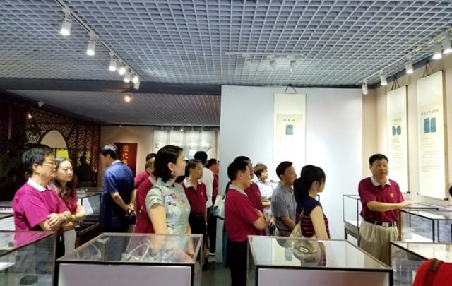 庆建军90周年砚文化主题展暨喜迎十九大座谈会举行