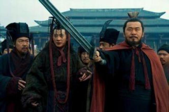 为什么小时候看三国演义喜欢刘备,现在更喜欢曹操