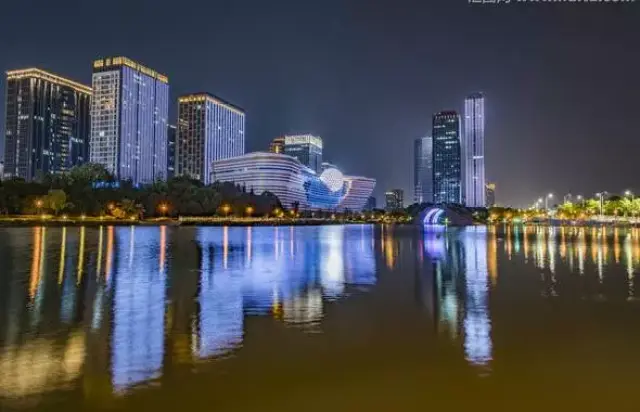 蕭山區,餘杭區,富陽區,與老城區相比,存在感較弱,常被吐槽為