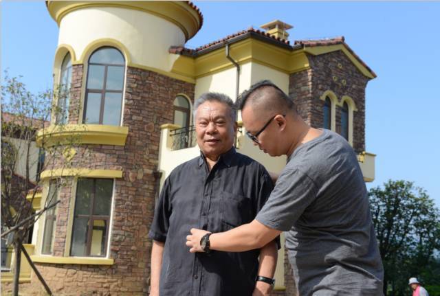 这让我想到了《孝经·纪孝行章》里的一句话:子曰:孝子之事亲也,居