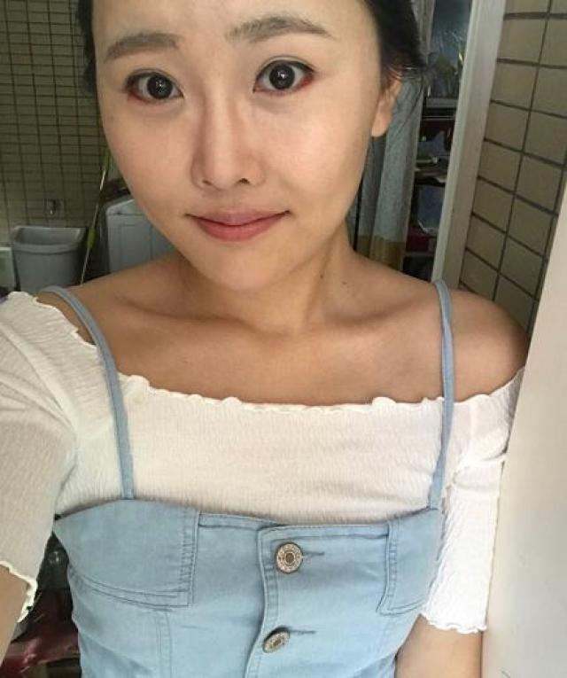 阿怡晒自拍照:不美颜不p图纯素颜,网友佩服:勇气十足