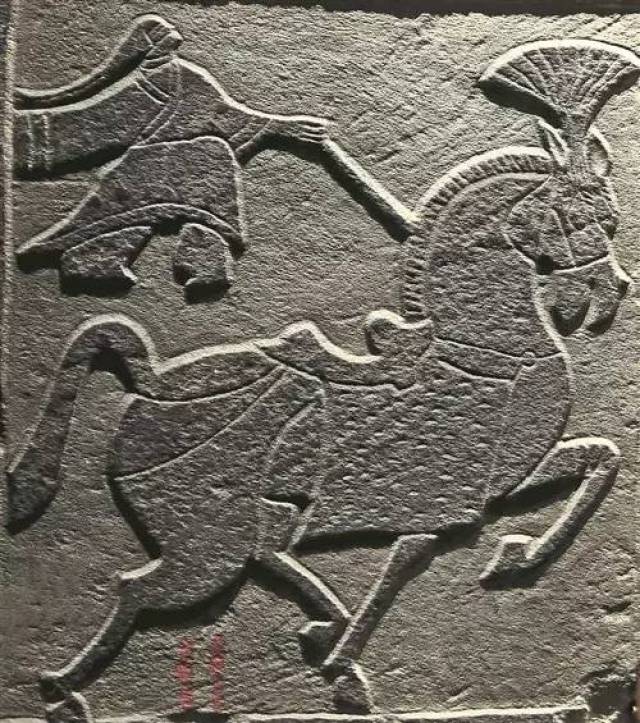 陕北汉画像石在反映生命意识这一中国本源文化主题的同时,反映了汉代