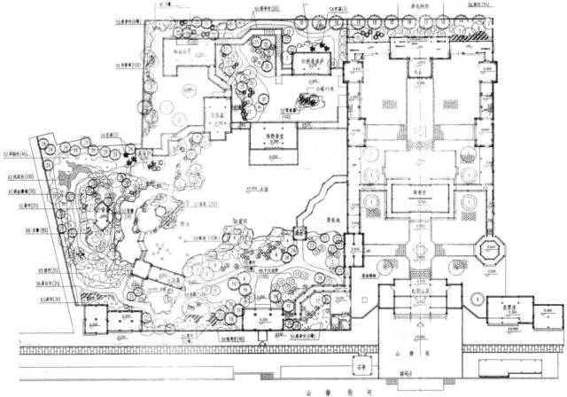 (虹饮山庄总平面) 虹饮山房中部以中轴对称布局,中路舞彩堂为移建清代