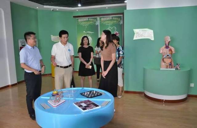 8月16日,团省委组织部调研员杨义胜,副部长董悦,团市委副书记仲伟德来