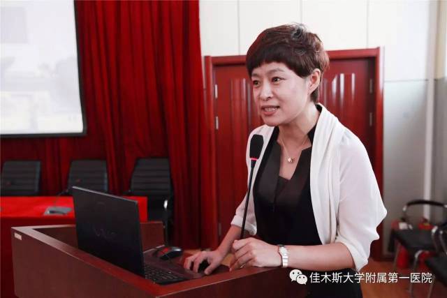 哈医大一院手术室总护士长廉爱玲