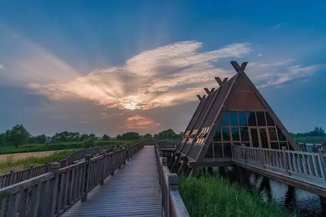 湿地观鸟屋.贠林 摄影