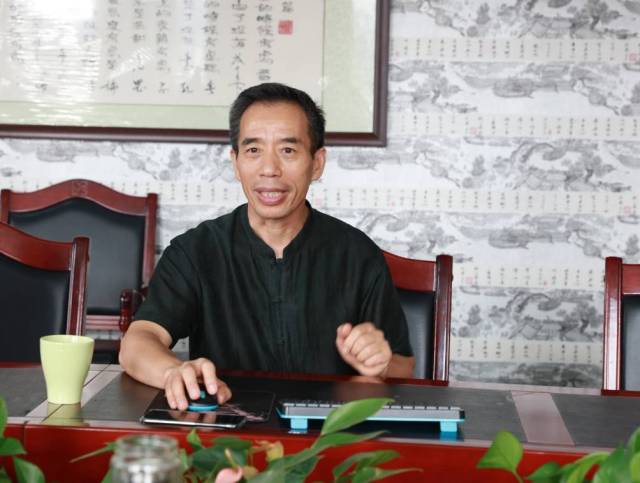 覃迅云教授介绍瑶医发展与瑶医学术