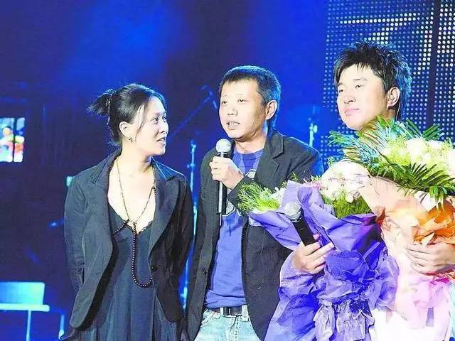 满文军与二婚妻子刚刚熬过"七年之痒"近日疑办离婚